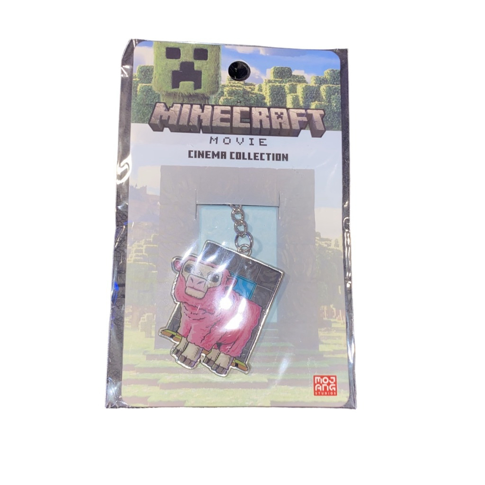 Minecraft Rare Pink Sheep Alloy Keychain Exclusive Movie Theater Merchandise NWT
